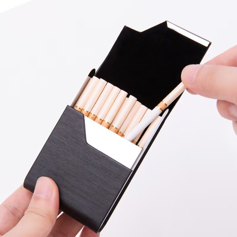 علبة سجائر من الفولاذ المقاوم  - مراجعة Leather Card Wallet وسعره