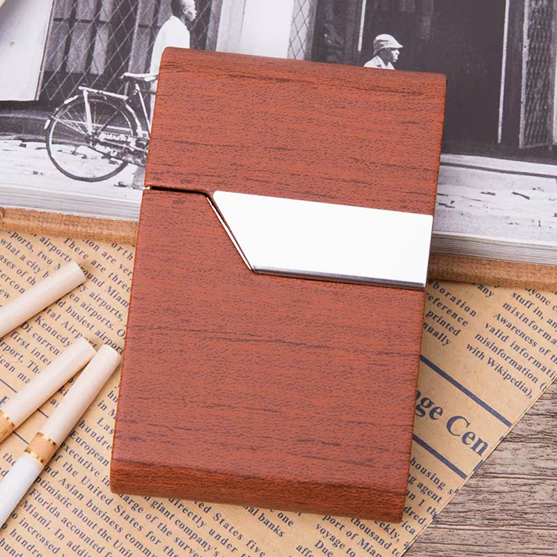 علبة سجائر من الفولاذ المقاوم  - مراجعة Leather Card Wallet وسعره