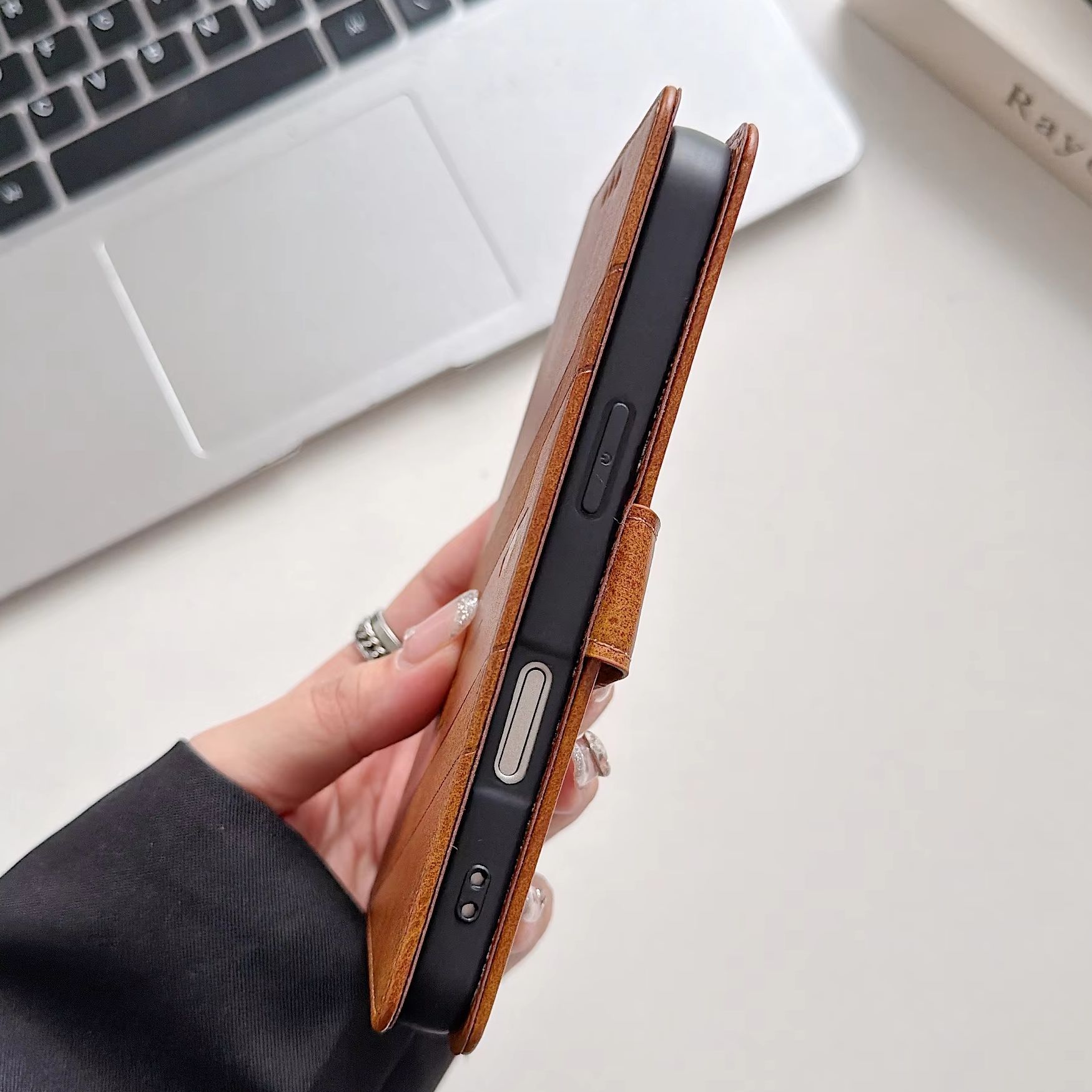 حافظة هاتف جلد PU قابلة للطي ب - مراجعة Leather Card Wallet وسعره